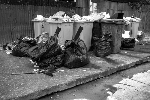 Professional flat clearance team in Lee