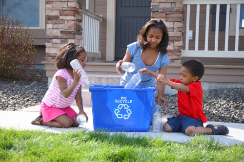 Types of home clearance services available in Lee